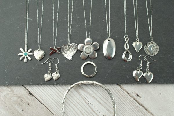 For Husband Floral Tin 10th Gift For Wedding Anniversary Heart